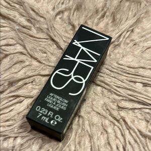 NARS Afterglow Liquid Blush - Behave